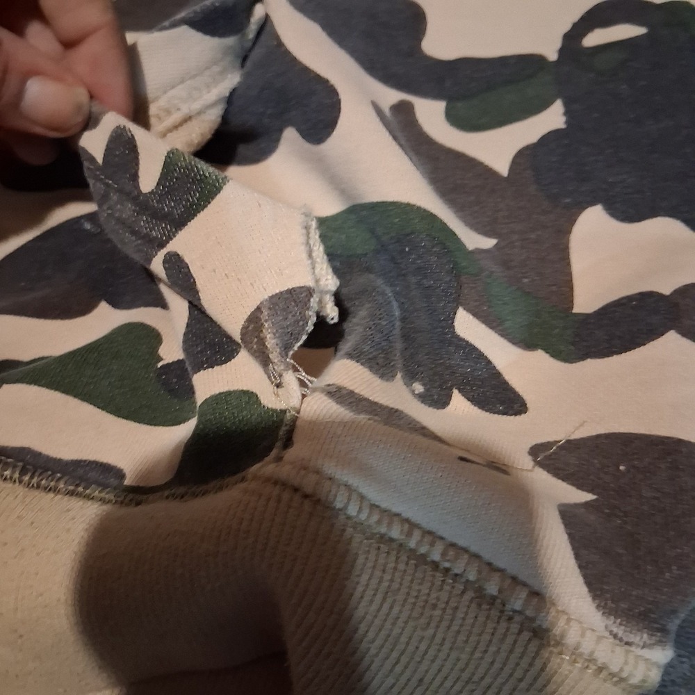 A Bathing Ape BAPE Camo Hoodie Size Large Gorilla Logo College Pullover OBO - Picture 10 of 15